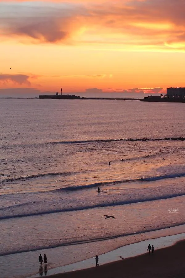 Apartamento Ventanal Al Mar Cádiz